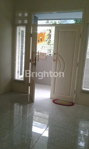 image RUMAH SIAP HUNI LOKASI NYAMAN DI KAWASAN PONDOK BENOWO INDAH (2)