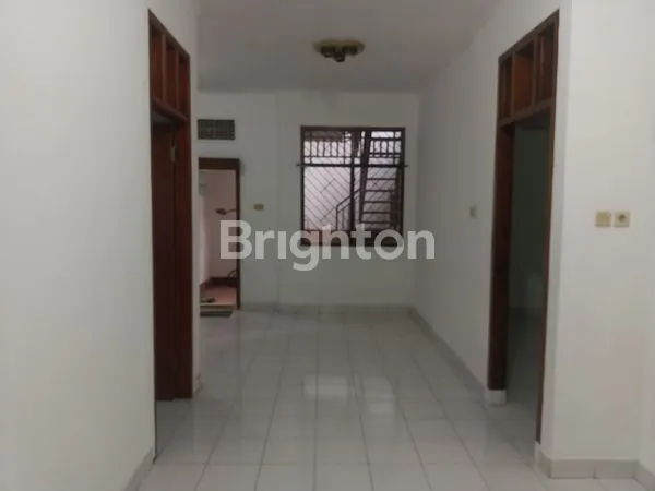 image RUMAH RENOVASI 3 KT DI JATIBENING ESTATE, LT 120M² (5)