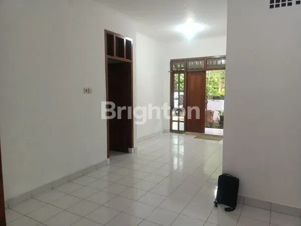 image RUMAH RENOVASI 3 KT DI JATIBENING ESTATE, LT 120M² (4)