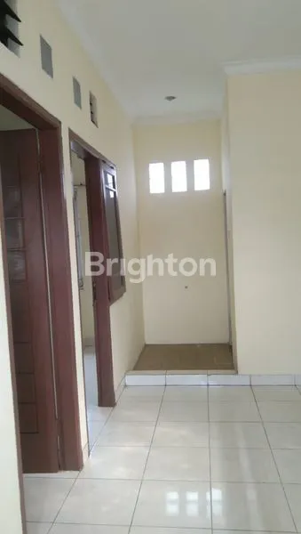 image HUNIAN NYAMAN JELAMBAR (2)