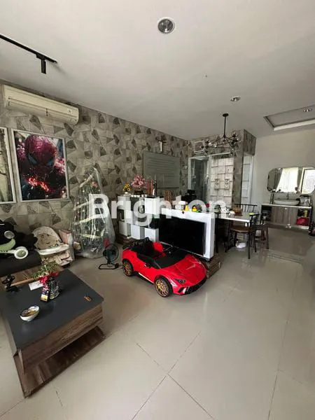 image RUMAH 3 LANTAI DI JGC, LT 112M², 4+1 KT (4)