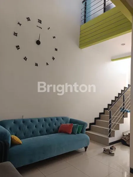 image BUTUH JUAL CEPAT\' RUMAH 2 LANTAI SIAP HUNI DI PERUM KETINTANG GAYUNGSARI (4)