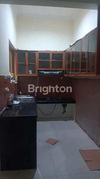 image RUMAH 2.5 LANTAI SIAP HUNI DI SUNTER AGUNG, LOKASI STRATEGIS (3)