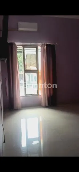 image RUMAH 2.5 LANTAI SIAP HUNI DI SUNTER AGUNG, LOKASI STRATEGIS (6)