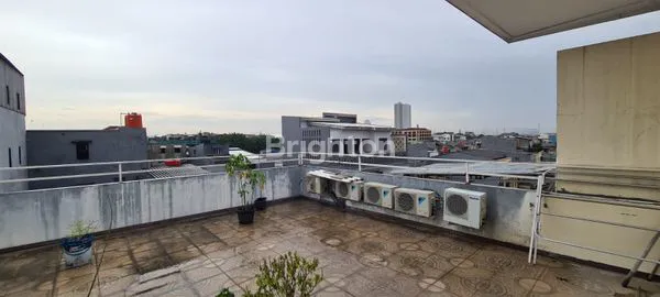 image RUMAH PADEMANGAN BARAT UK 6.5X15.5 LANTAI 4 (1)