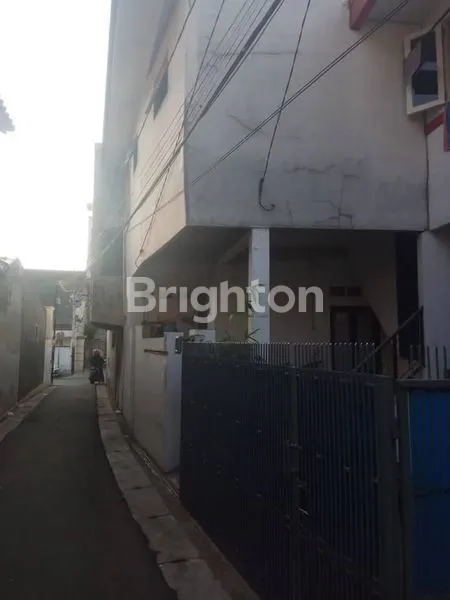 image RUMAH STRATEGIS TEBET, 6 KT 4 KM, LT 90M² (4)