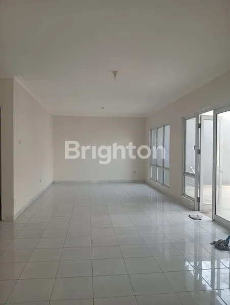 image DIJUAL RUMAH MEWAH SIAP HUNI KOTA WISATA CIBUBUR – SELANGKAH MALL LIVING WORLD (2)