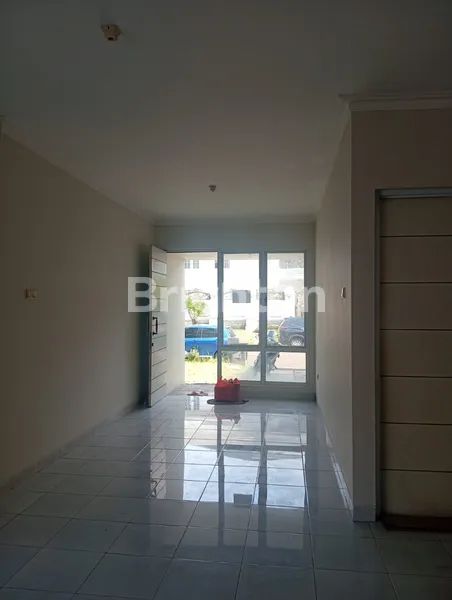image DIJUAL RUMAH MEWAH SIAP HUNI KOTA WISATA CIBUBUR – SELANGKAH MALL LIVING WORLD (3)