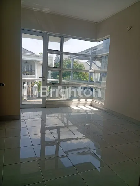 image DIJUAL RUMAH MEWAH SIAP HUNI KOTA WISATA CIBUBUR – SELANGKAH MALL LIVING WORLD (4)