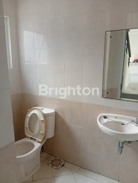 image DIJUAL RUMAH MEWAH SIAP HUNI KOTA WISATA CIBUBUR – SELANGKAH MALL LIVING WORLD (8)