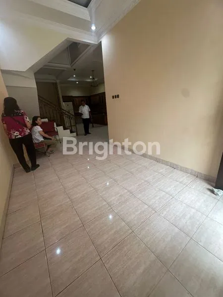 image RUMAH DISEWAKAN DI GADING GRIYA RESIDENCE (5)