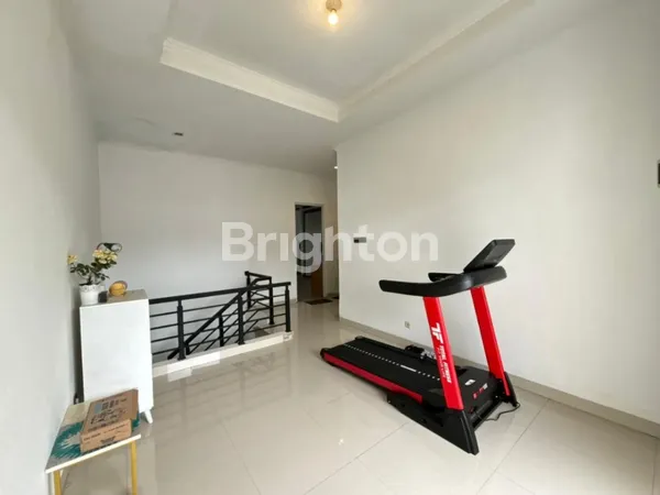 image DIJUAL RUMAH TOWNHOUSE 2 LANTAI DI CIRACAS JAKARTA TIMUR – SHM, BEBAS BANJIR, CHILD FRIENDLY (5)