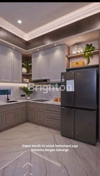 image RUMAH MEWAH 3 LANTAI DI GRAND PENINSULA PARK, SURABAYA TIMUR (3)