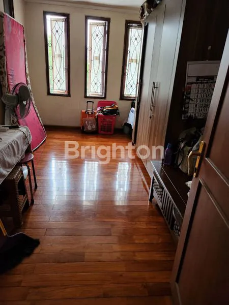 image RUMAH TERAWAT AREA STRATEGIS SELANGKAH MENUJU PINTU TOL TAMBAK SUMUR  (6)