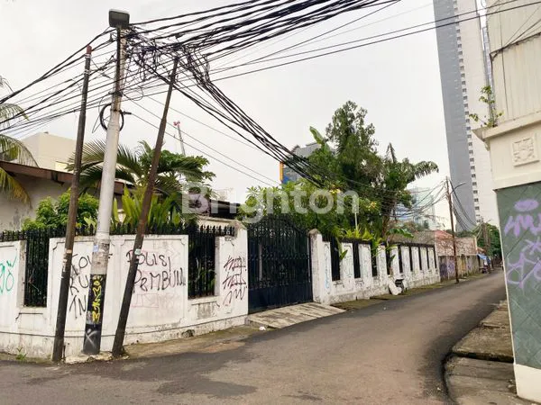 image RUMAH HOEK ARTERI PONDOK INDAH – LT 1.091 M², TANAH KOMERSIAL, HARGA 40 M (NEGO) (7)