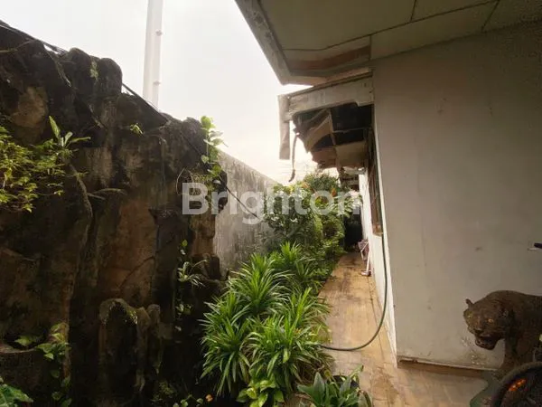 image RUMAH HOEK ARTERI PONDOK INDAH – LT 1.091 M², TANAH KOMERSIAL, HARGA 40 M (NEGO) (6)