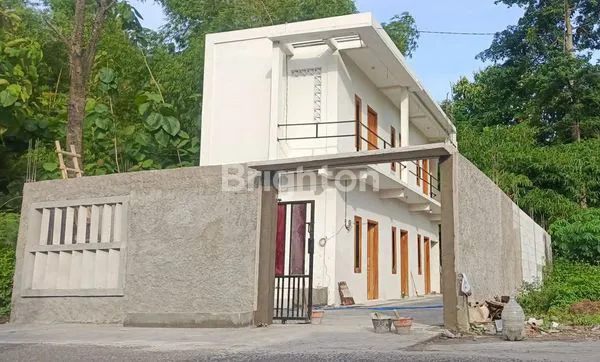 image RUMAH KOS 6 KAMAR AKTIF DI KADIPIRO, DEKAT KAMPUS (1)