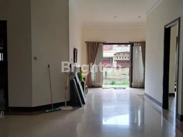 image TERMURAH 2 LANTAI BAGUS. MANYAR KERTOARJO,MANYAR KERTOADI,DHARMAHUSADA PERMAI,PURI GALAXY,GRAND KENJERAN,PAKUWON CITY SAN DIEGO,SAN ANTONIO,LONG BEACH,PALM BEACH,VILLA ROYAL,GRAND ISLAND CASA TOBAGO,MOSSEL BAY,VIRGINIA REGENCY 21,KERTAJAYA INDAH,KLAMPIS (7)