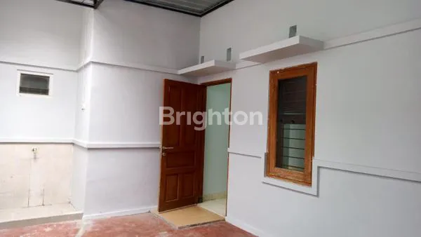 image RUMAH LUAS SIAP HUNI DALAM PERUMAHAN LOKASI DEKAT STADION MAGUWO HARJO SLEMAN (4)