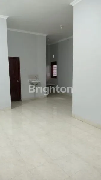 image RUMAH LUAS SIAP HUNI DALAM PERUMAHAN LOKASI DEKAT STADION MAGUWO HARJO SLEMAN (7)