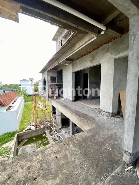 image BRAND NEW VILLA 3 FLOORS WITH BIG ROOFTOP AT UNGASAN  (8)