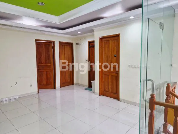 image RUMAH TOMANG BANGUNAN 2,5 LANTAI JATIPULO PALMERAH JAKARTA BARAT (6)