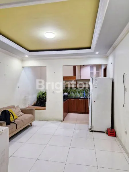 image RUMAH TOMANG BANGUNAN 2,5 LANTAI JATIPULO PALMERAH JAKARTA BARAT (3)