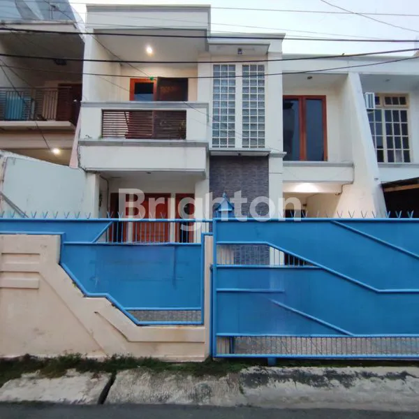 image RUMAH TOMANG BANGUNAN 2,5 LANTAI JATIPULO PALMERAH JAKARTA BARAT (1)