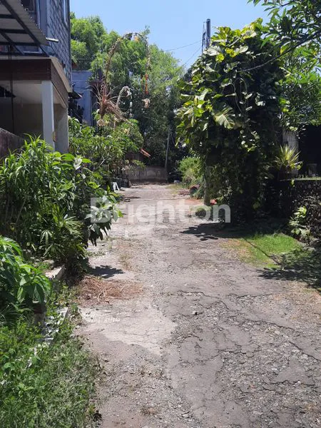 image RUMAH 4 KAMAR LT 305M² DI DENPASAR UTARA, BEBAS BANJIR (7)