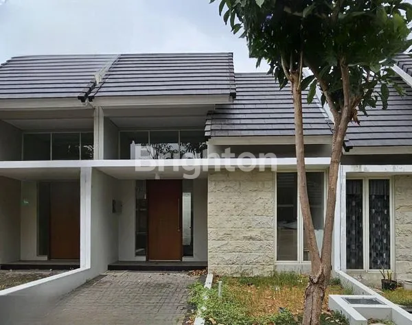 image RUMAH DI CITRALAND UTARA DIBAWAH 1 M SIAP HUNI LANGSUNG SERAH TERIMA (1)