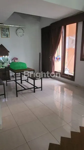 image DIKONTRAKKAN RUMAH KAWASAN ELIT CANDI GOLF DENGAN FURNISH SIAP HUNI (6)