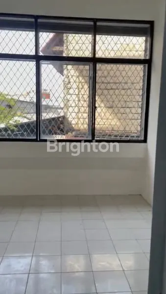 image RUMAH 3 LANTAI SHM DI JELAMBAR, LT 48/LB 144 (6)