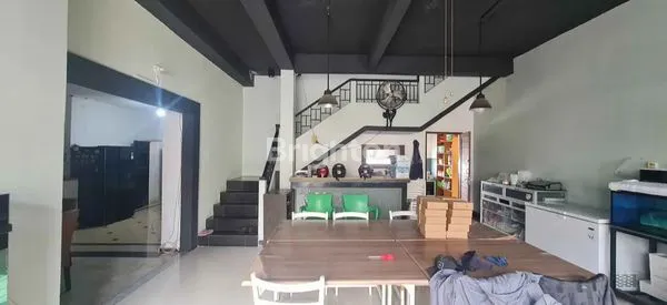 image RUMAH TINGKAT 2 LOKASI STRATEGIS DEKAT DENGAN MALL LIVING PLAZA BALIKPTPAN (3)