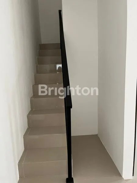 image DISEWAKAN RUMAH BARU GRESS DI NUSA DUA BALI ONE GATE SISTEM (8)