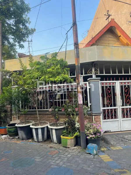 image RUMAH LT 160 M2 SIAP HUNI PREMIUM DI PUSAT KOTA SURABAYA DEKAT  MASJID,  PELABUHAN TANJUNG PERAK,  GRAND CITY MALL, RSUD, JEMBATAN TOL SURAMADU  DAN TOL DUPAK (2)