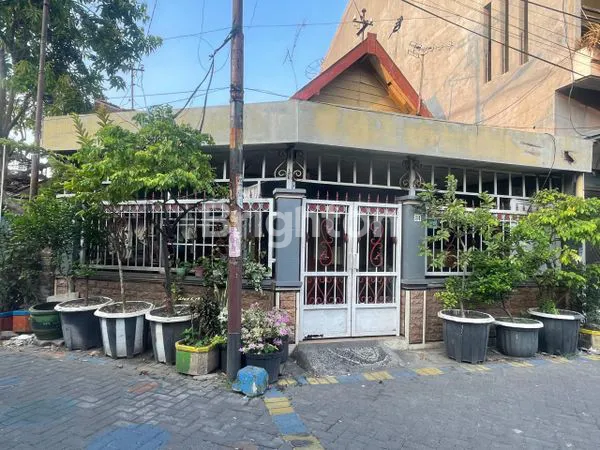 image RUMAH LT 160 M2 SIAP HUNI PREMIUM DI PUSAT KOTA SURABAYA DEKAT  MASJID,  PELABUHAN TANJUNG PERAK,  GRAND CITY MALL, RSUD, JEMBATAN TOL SURAMADU  DAN TOL DUPAK (1)