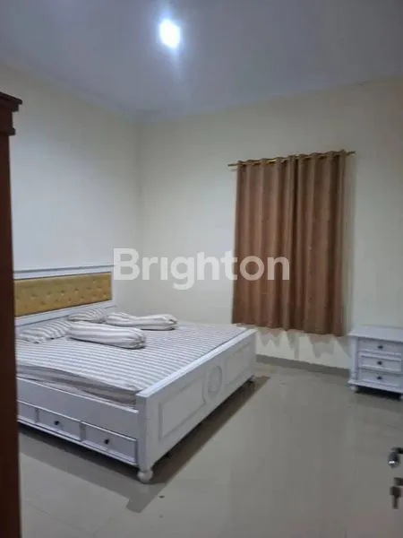 image RUMAH BESAR FULL FURNISHED DEKAT TOL & STASIUN RAWA BUNTU (5)