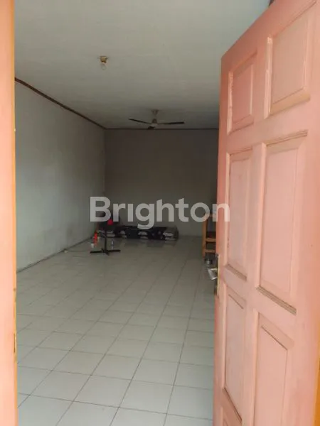 image RUMAH STRATEGIS  DI PETUKANGAN UTARA  (5)