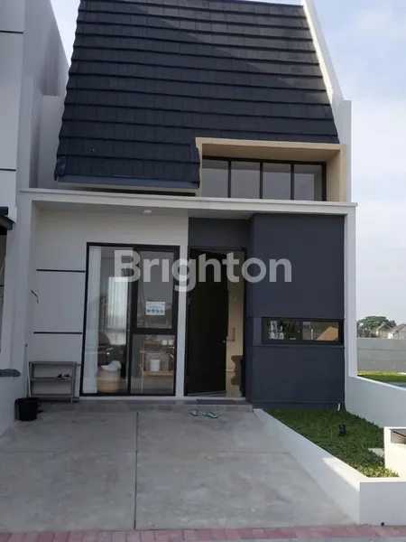 image DIJUAL COCOK UNTUK KELUARGA BARU & KELUARGA MUDA, TIPE LIVIA, 1 LANTAI, TERALAND, BARATNYA SURABAYA (1)