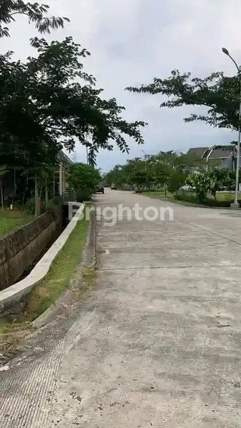 image RUMAH 2 LANTAI SIAP HUNI DI CLUSTER VASANA HARAPAN INDAH (2)