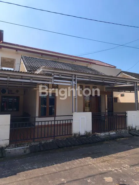 image RUMAH STRATEGIS DI OPI, 3 MENIT KE LRT & MALL (1)