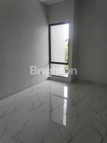 image RUMAH 2 LANTAI 100% BARU , DI BATUNUNGGAL (6)