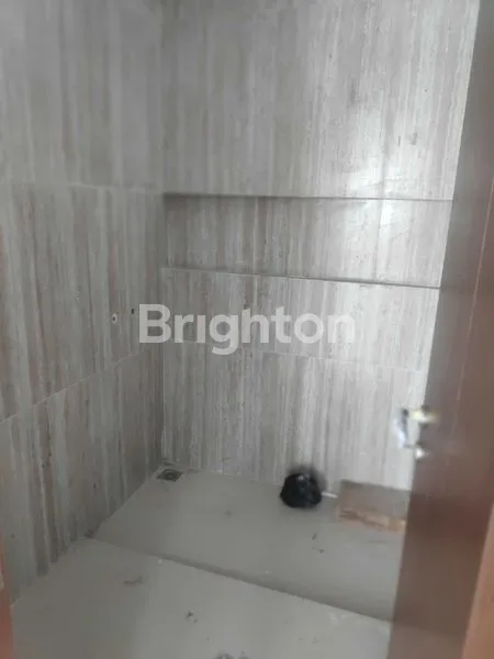 image RUMAH 2 LANTAI 100% BARU , DI BATUNUNGGAL (7)