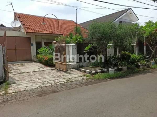 image RUMAH JALAN UTAMA RUNGKUT ASRI HARGA 8 JUTA/M2 COCOK UTK KANTOR/USAHA (1)