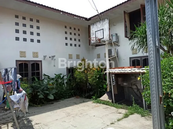 image RUMAH JALAN UTAMA RUNGKUT ASRI HARGA 8 JUTA/M2 COCOK UTK KANTOR/USAHA (2)