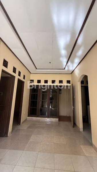 image RUMAH BAGUS SIAP HUNI DI JALAN H.BASIR PONDOK AREN TANGERANG SELATAN (2)