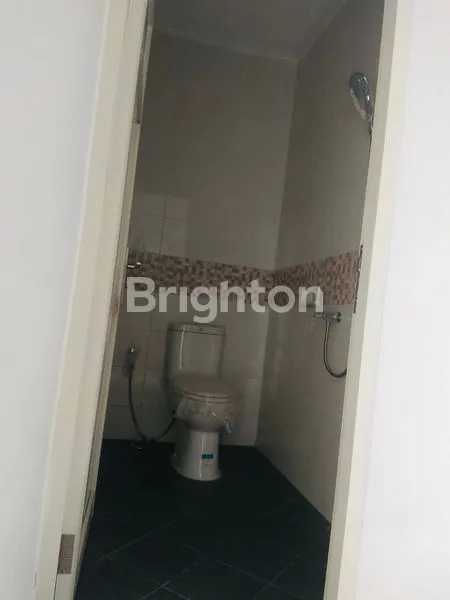 image RUMAH 1 LANTAI SIAP HUNI TERAWAT MENGANTI GOLDEN BERRY (5)