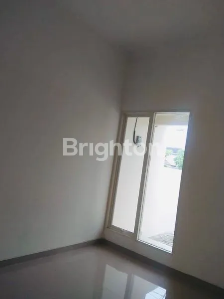 image RUMAH 1 LANTAI SIAP HUNI TERAWAT MENGANTI GOLDEN BERRY (6)