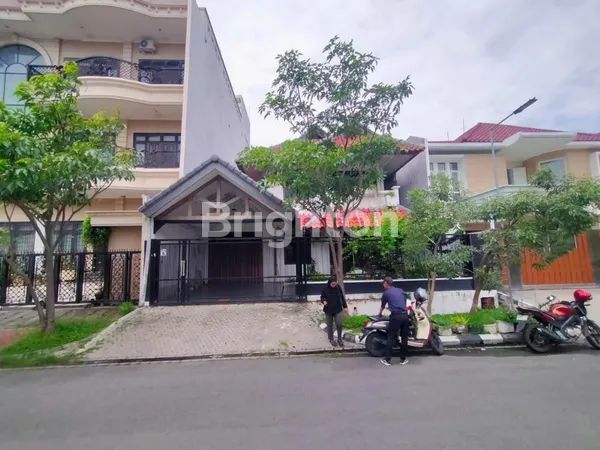 image RUMAH 2 LANTAI SIAP HUNI AKSES LEBAR JALAN KEMBAR SUTOREJO PRIMA DEKAT RAYA MULYOSARI (1)