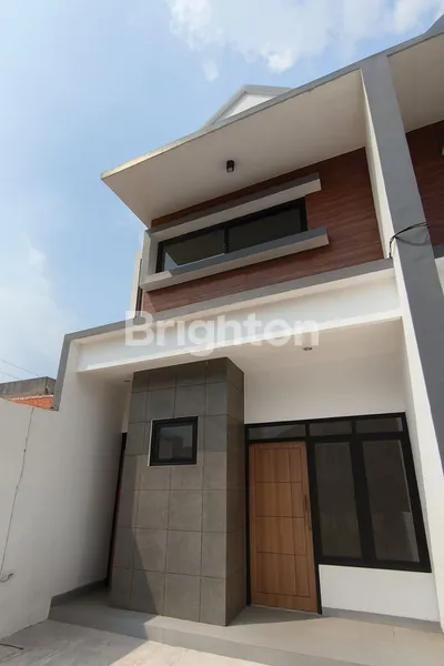 image RUMAH TENGGILIS MEJOYO NEW GRESS SIAP HUNI SELANGKAH UBAYA (2)